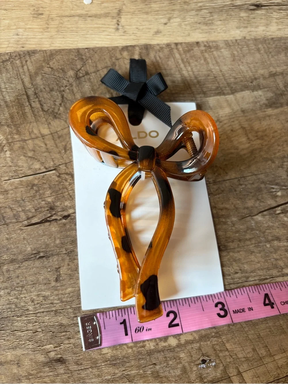 Aldo Tortoise Ribbon Bow Shaped Claw Clip Coquette Girly Clean Girl